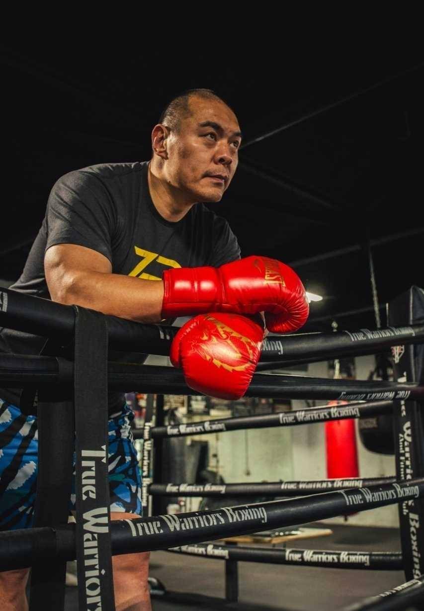 包含球星爆发！拳击赛场再现神级操作的词条