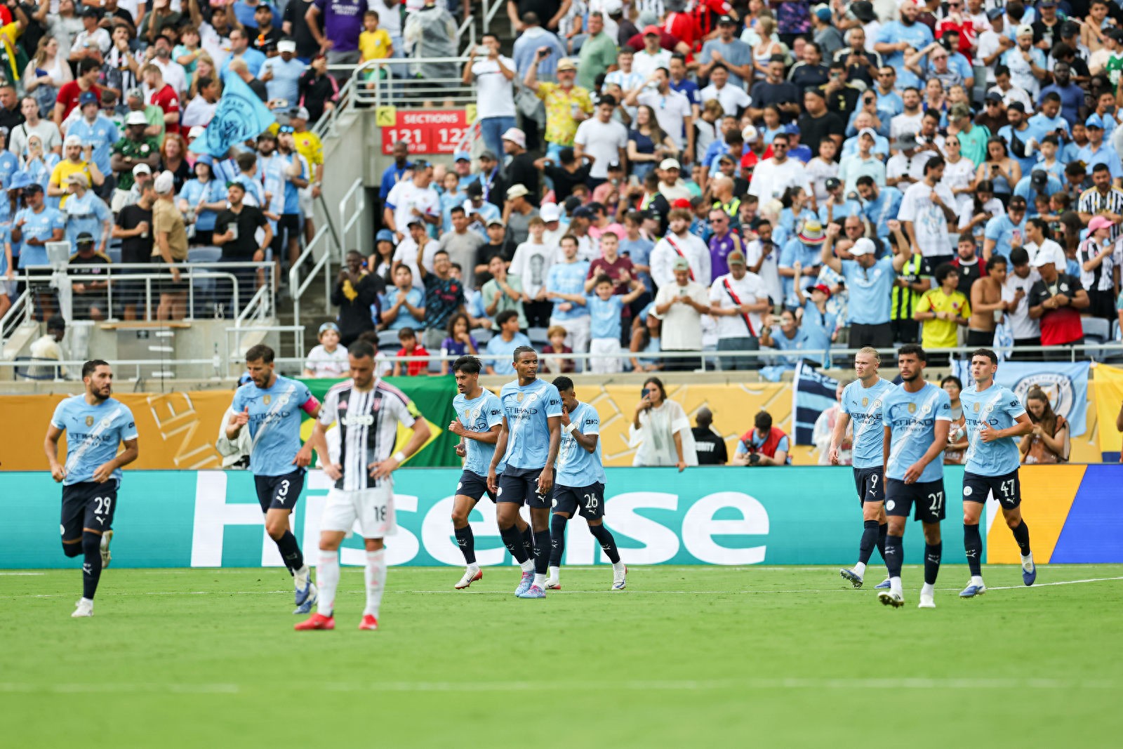 曼城绝杀乌拉圭，福登关键制胜