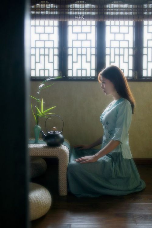 开云体育APP下载-东方壁垒对阵欧洲红魔，加克波一剑封喉展巨星本色