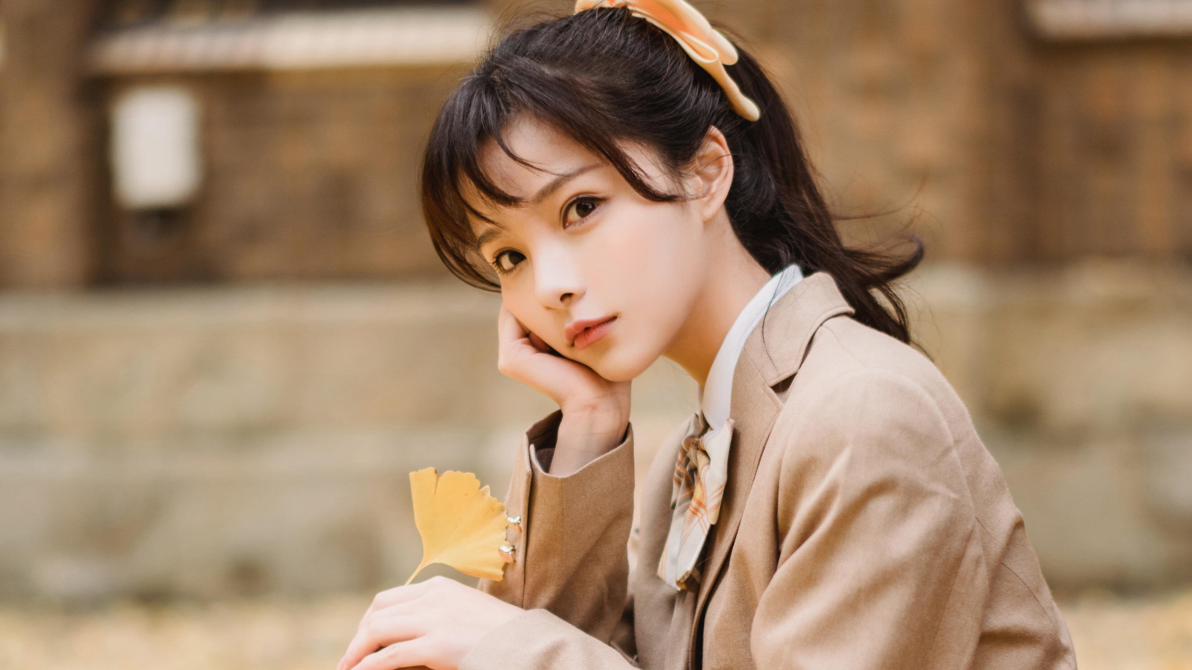 开云体育下载-双轨竞速，从F1街道赛的极速狂飙到拜仁慕尼黑的东方突围战